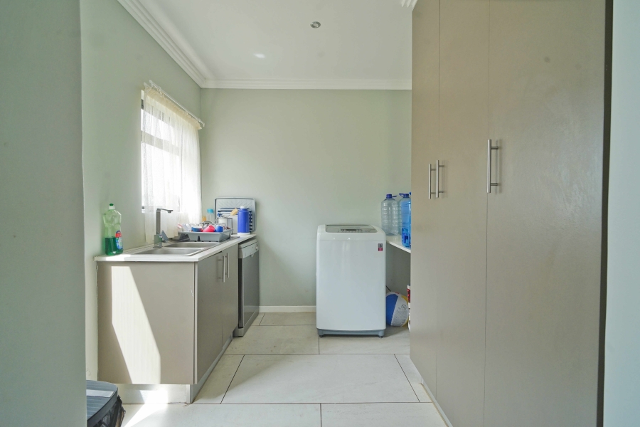 3 Bedroom Property for Sale in Kidds Beach Eastern Cape